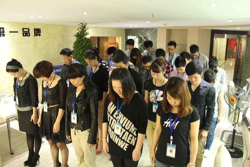 祈福雅安 我們與你同在！