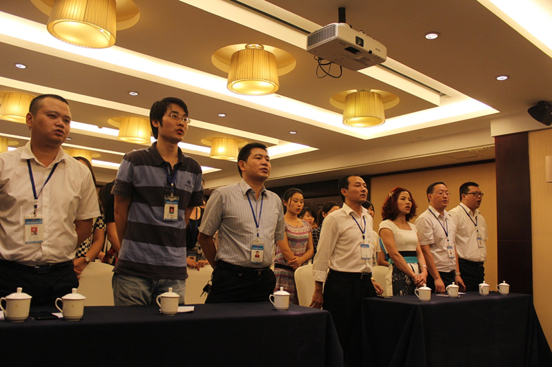 堅(jiān)定信心，再創(chuàng)奇跡——新思路裝飾召開八月工